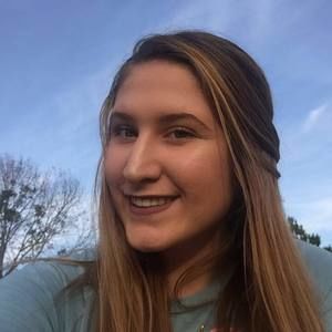 Meet your Posher, Abbey